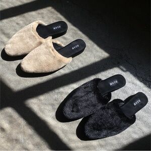 Tiktok hits!! Roam LONG LUXE HEEL TAUPE FAUX FUR cloud mules size 9